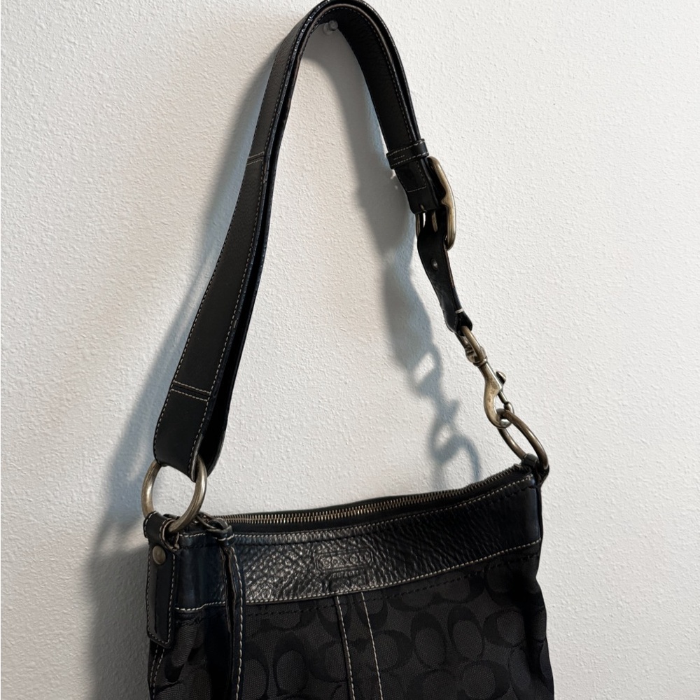 COACH 10403 BLACK JACQUARD LEATHER TRIM BRASS HDWRE SHOULDER BAG PURSE - Picture 3 of 5